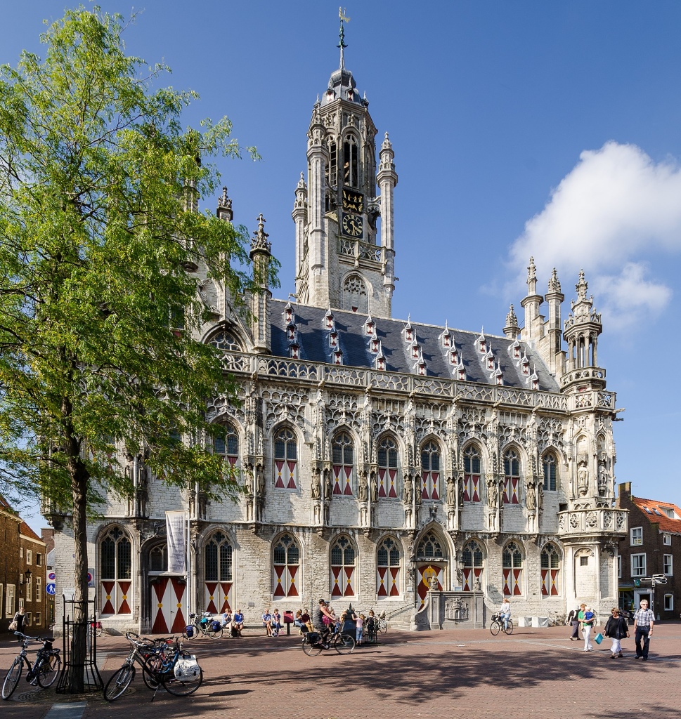 stadhuis-Middelburg-wikipedia